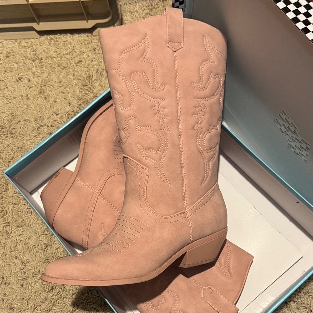 Women's Pink Western Boots
